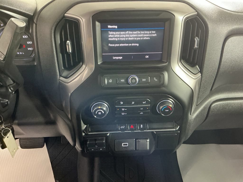 Used 2020 Chevrolet Silverado 1500 Custom w/ Custom Max Trailering Package AWD/4WD image 24