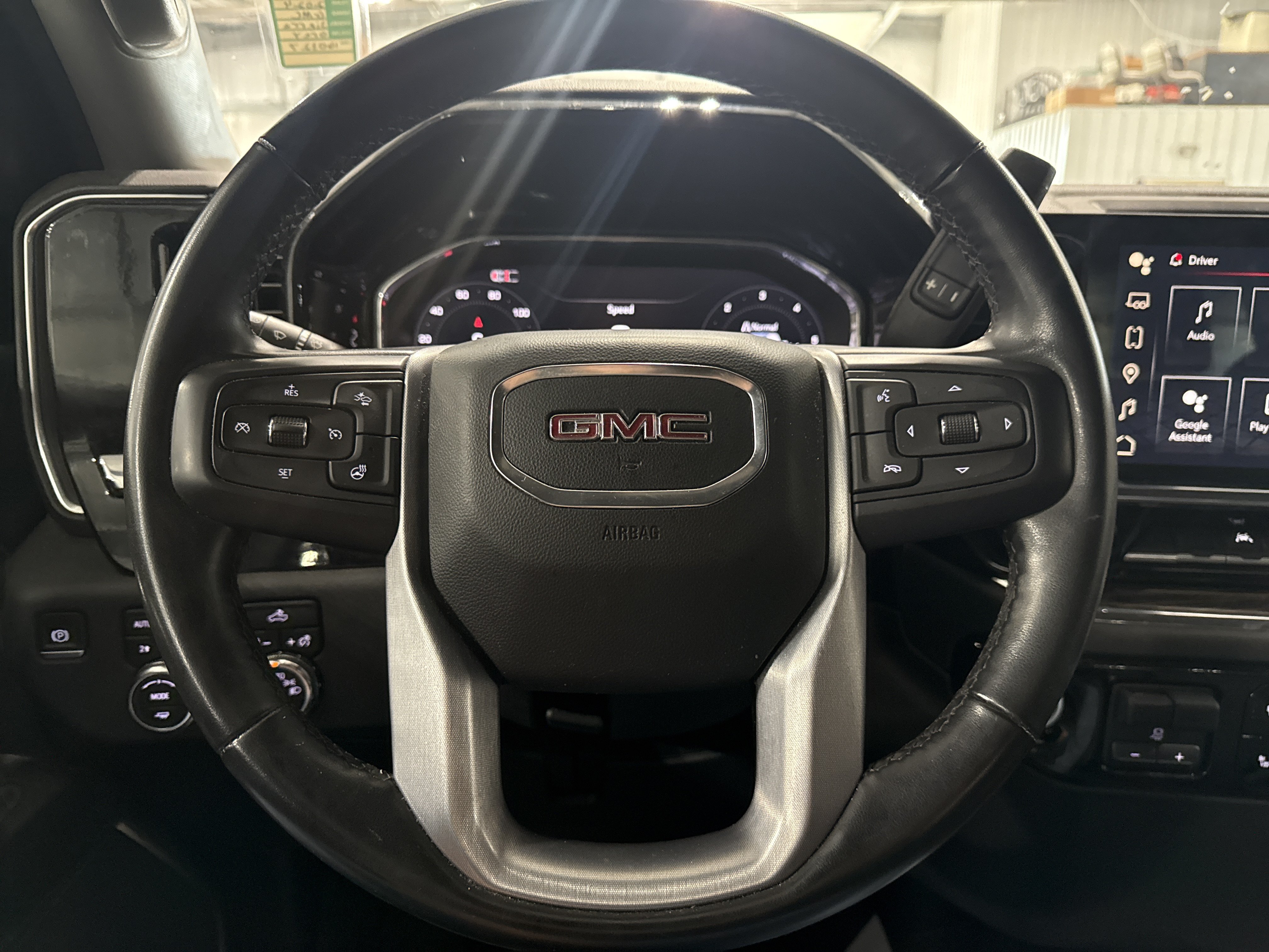 Used 2024 GMC Sierra 1500 Elevation w/ X31 Off-Road Package AWD/4WD image 10