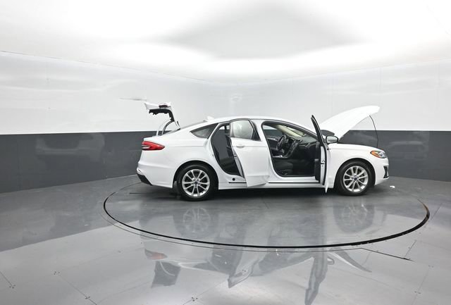 Certified 2019 Ford Fusion SE image 41