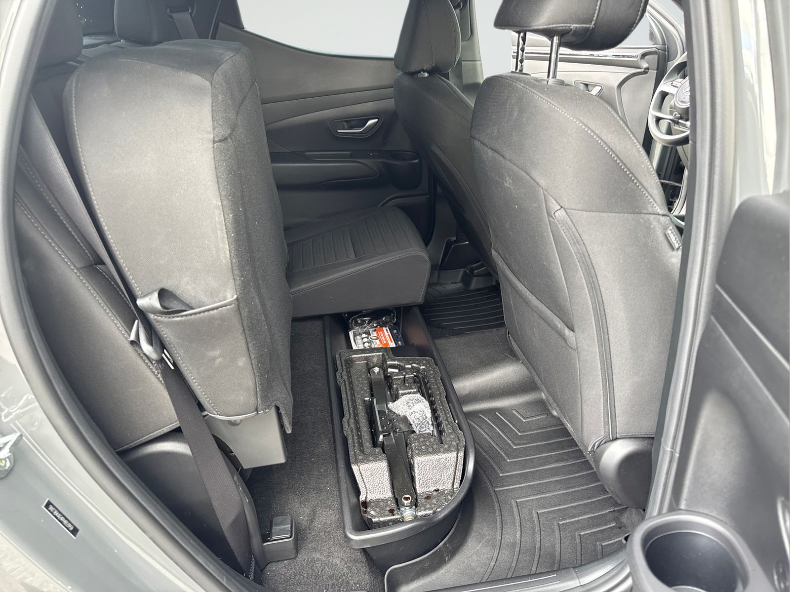 Used 2023 Hyundai Santa Cruz SEL w/ Cargo Package FWD image 42