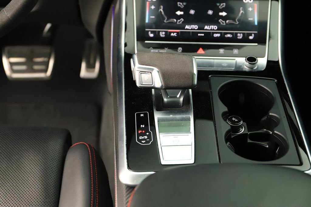 Certified 2022 Audi RS Q8 4.0T w/ Carbon Optic Package image 21