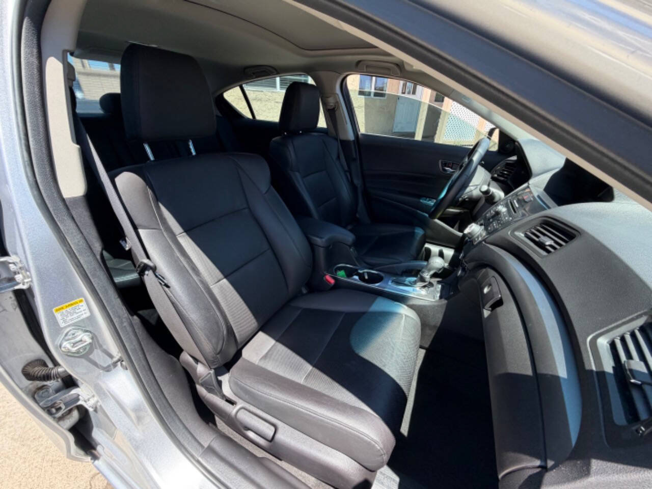 Used 2013 Acura ILX w/ Premium Package FWD image 10