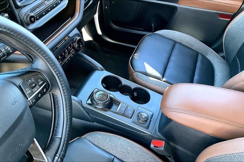 Used 2024 Ford Bronco Sport Outer Banks AWD/4WD image 18