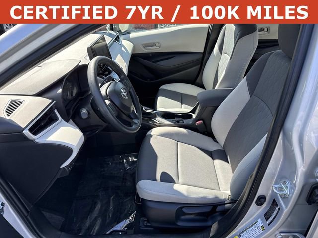 Used 2025 Toyota Corolla LE image 14