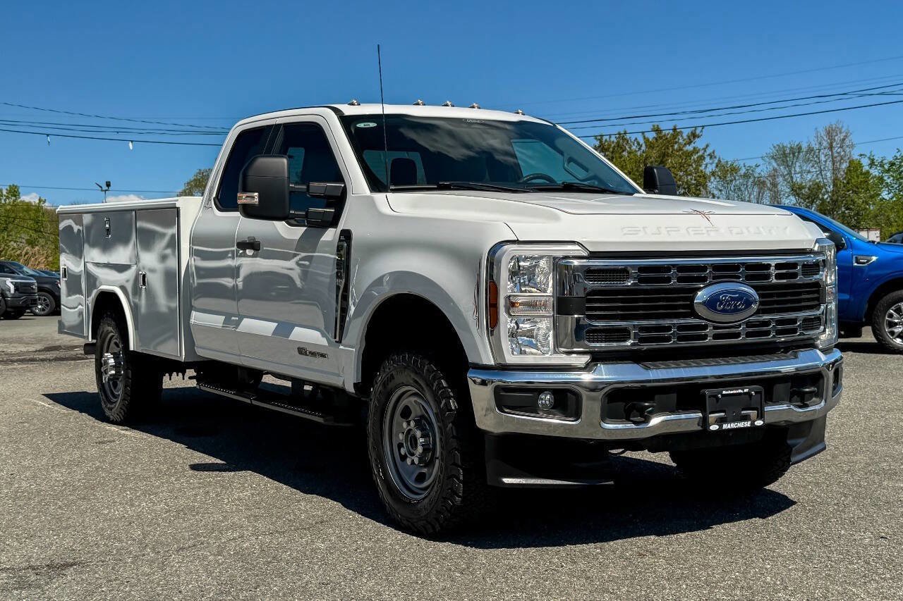 Used 2024 Ford F350 XL w/ Snow Plow Prep Package AWD/4WD image 1