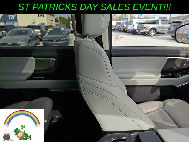 Used 2025 Ford Expedition Max Platinum w/ Driver's Package image 13