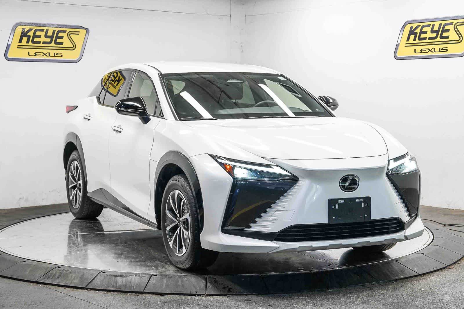 Used 2024 Lexus RZ 300e Premium FWD image 5