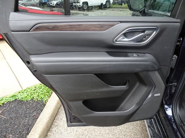 Used 2022 Chevrolet Tahoe LT AWD/4WD image 15