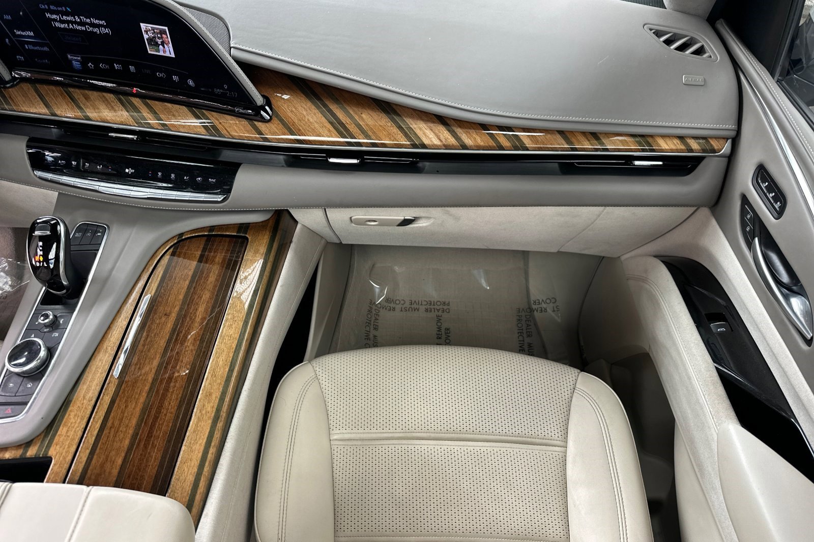 Used 2021 Cadillac Escalade Sport Platinum w/ Heavy-Duty Trailer Package image 20