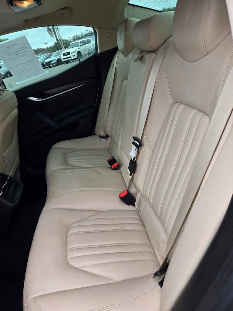 Used 2015 Maserati Ghibli S Q4 AWD/4WD image 37