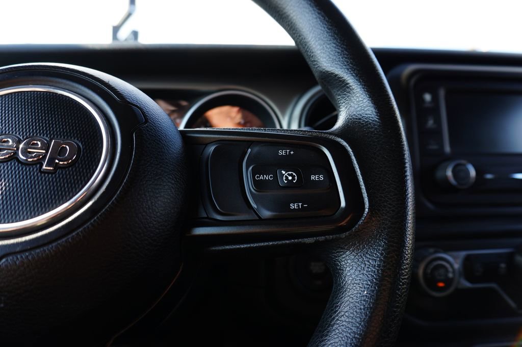 Used 2018 Jeep Wrangler Unlimited Sport image 21