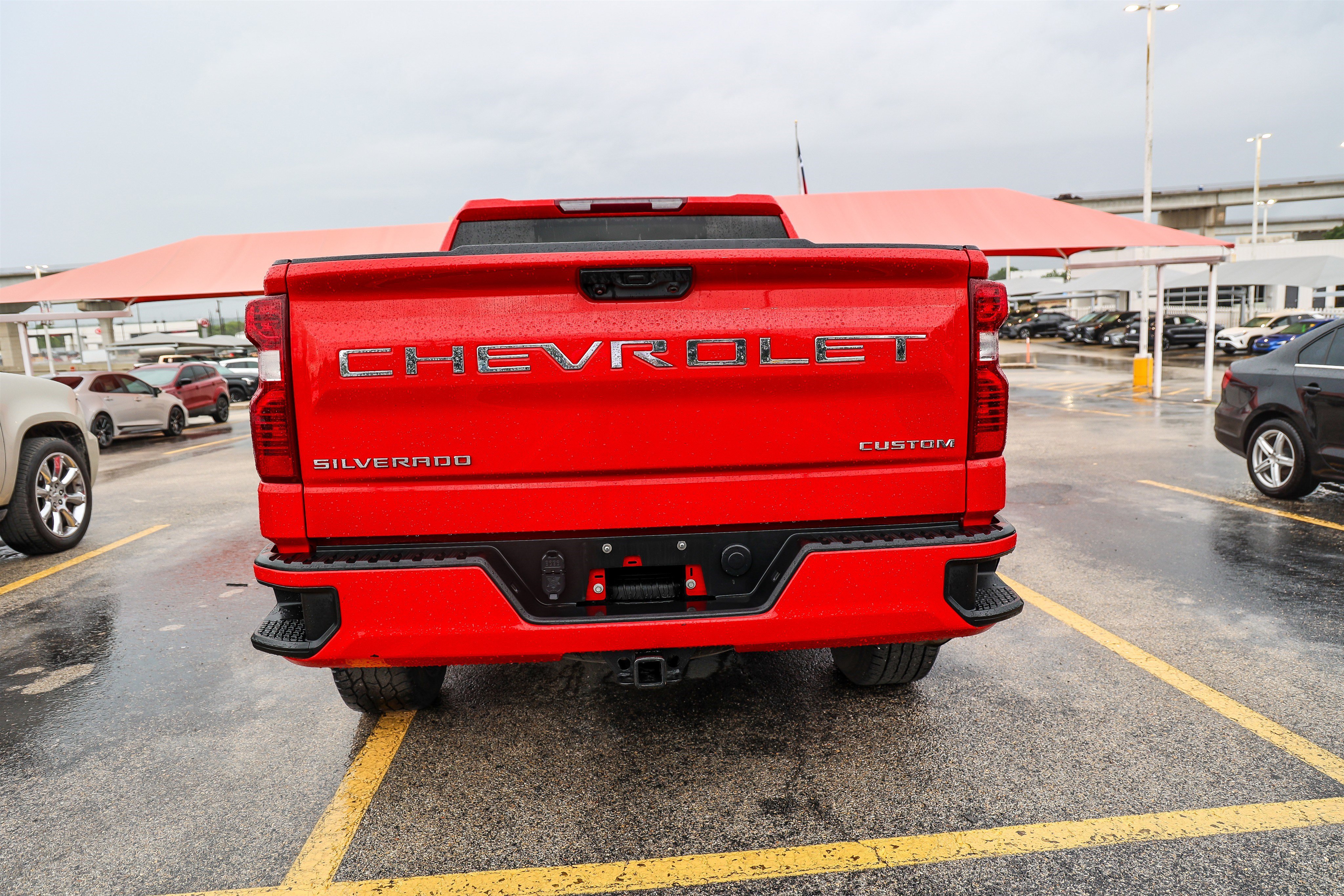 Used 2022 Chevrolet Silverado 1500 Custom RWD image 9