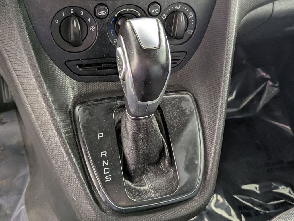 Used 2018 Ford Transit Connect XL image 15