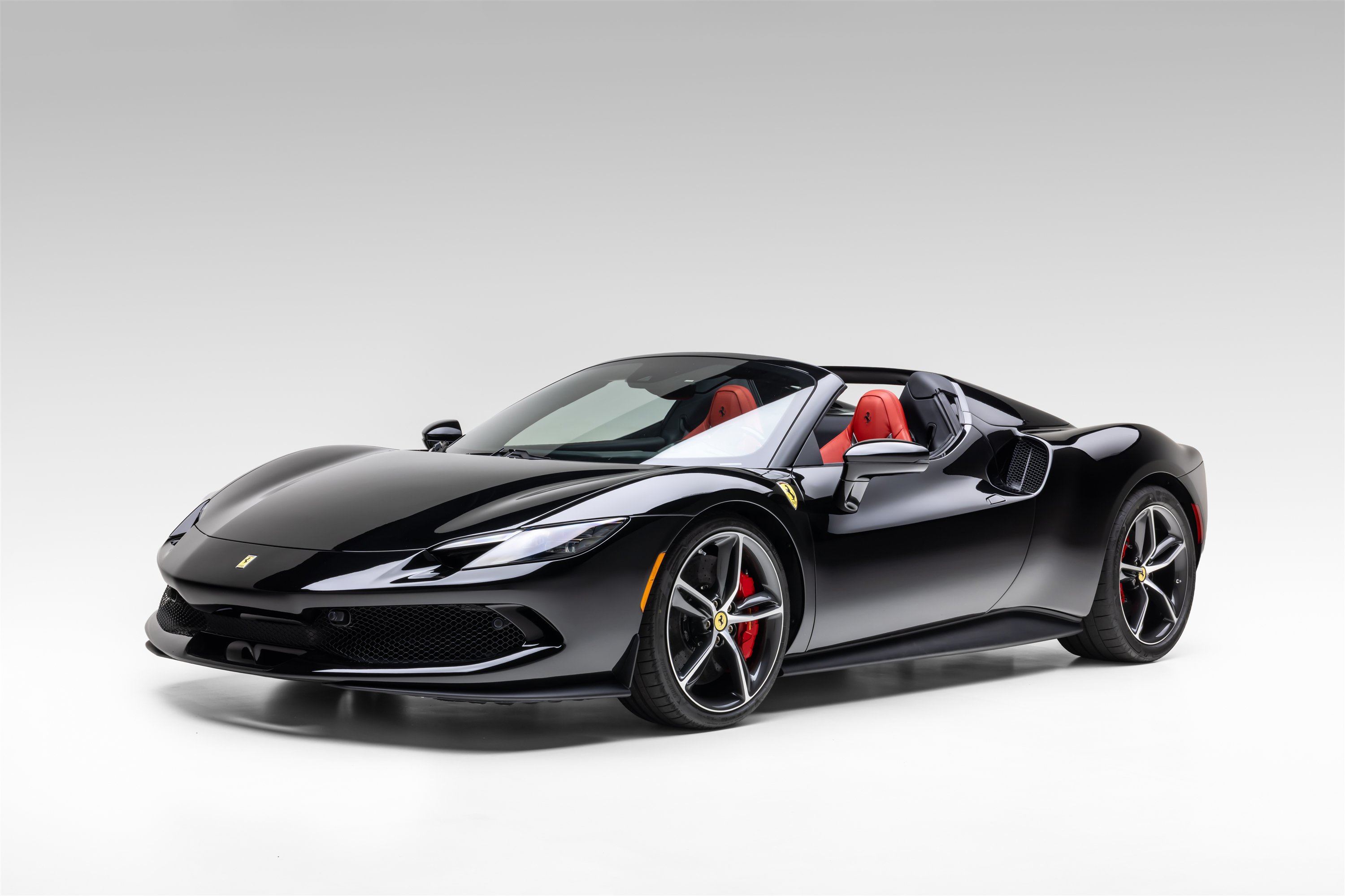Used 2026 Ferrari 296 GTS RWD image 2