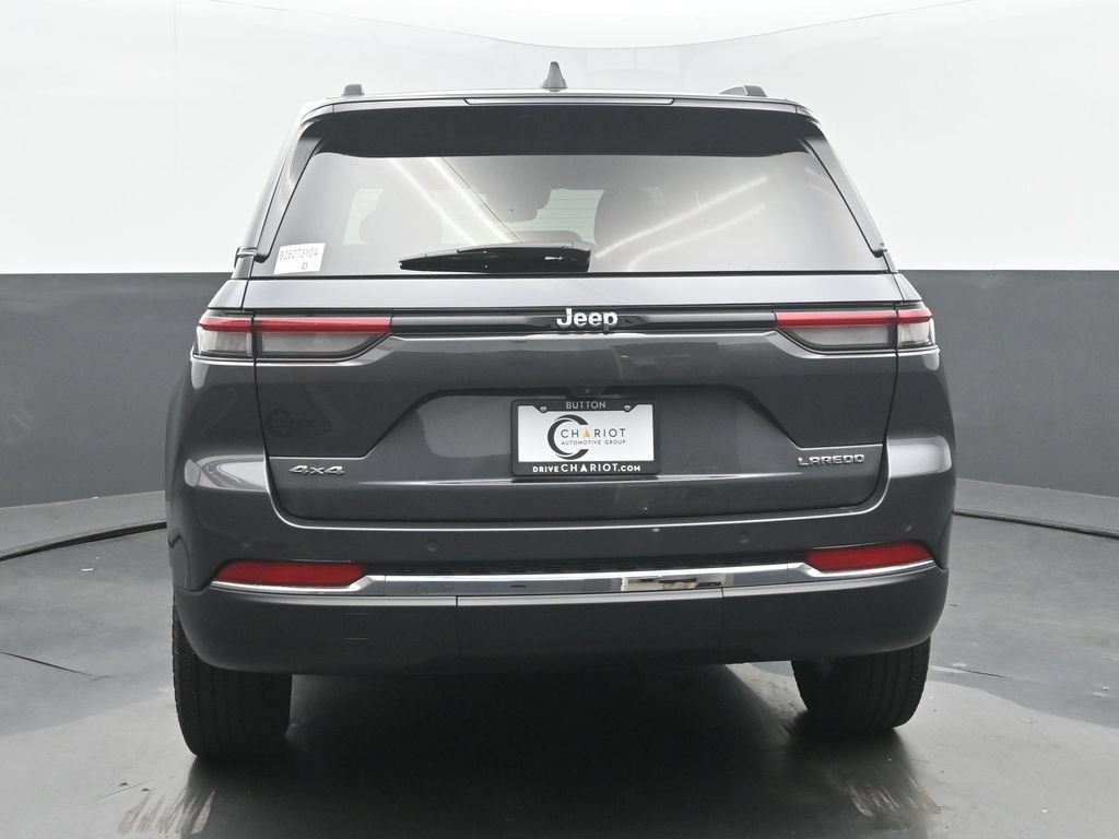 Used 2022 Jeep Grand Cherokee Laredo w/ Luxury Tech Group I AWD/4WD image 5
