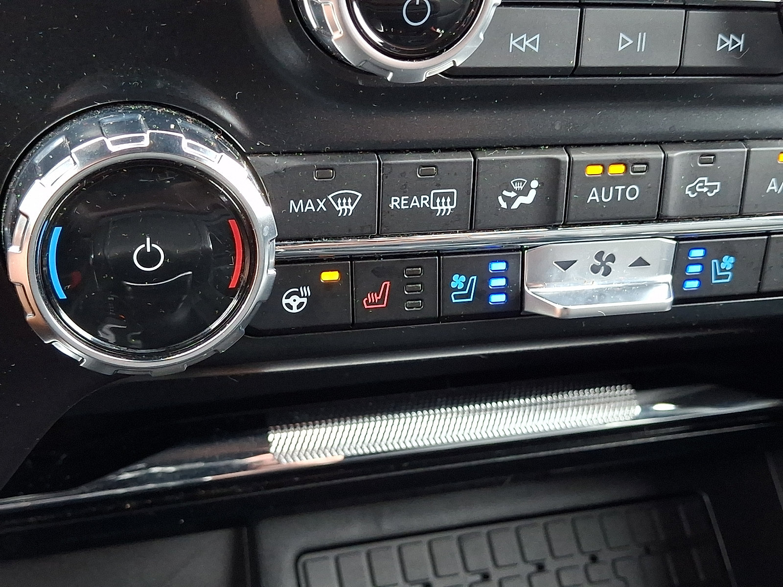 Certified 2023 Ford F150 Lariat AWD/4WD image 28