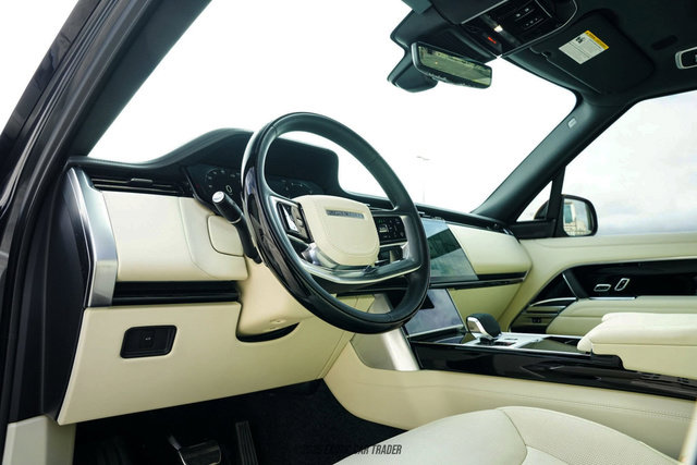 Used 2025 Land Rover Range Rover Long Wheelbase SE image 29
