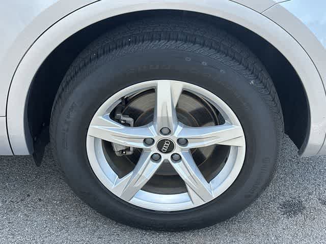 Used 2023 Audi Q5 2.0T Premium w/ Convenience Package AWD/4WD image 5