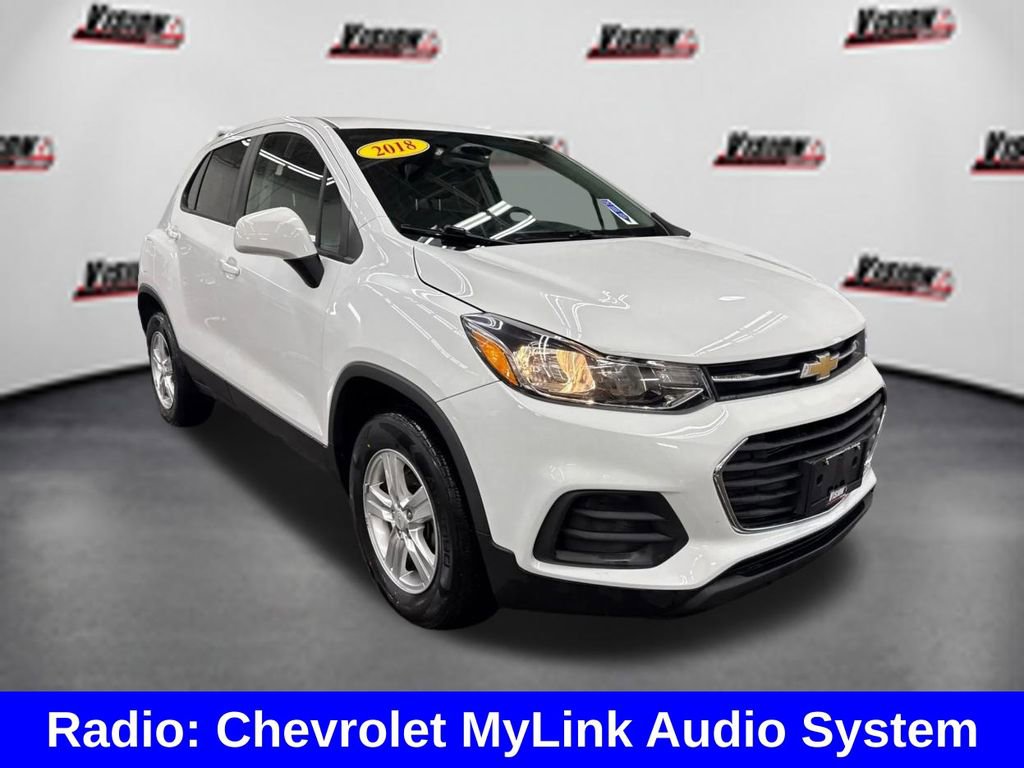 Used 2018 Chevrolet Trax LS AWD/4WD image 3