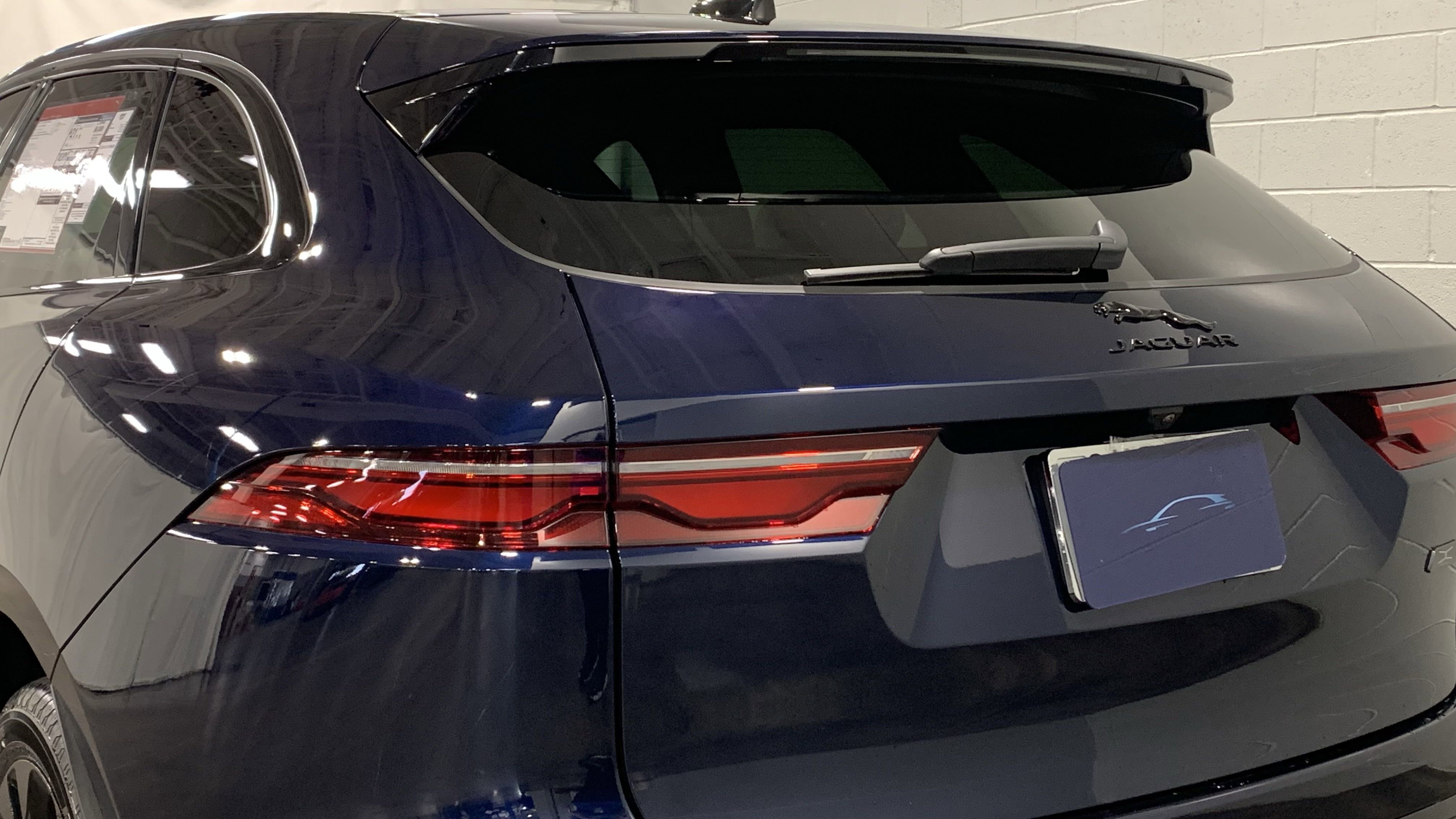 Used 2026 Jaguar F-PACE R-Dynamic S image 17