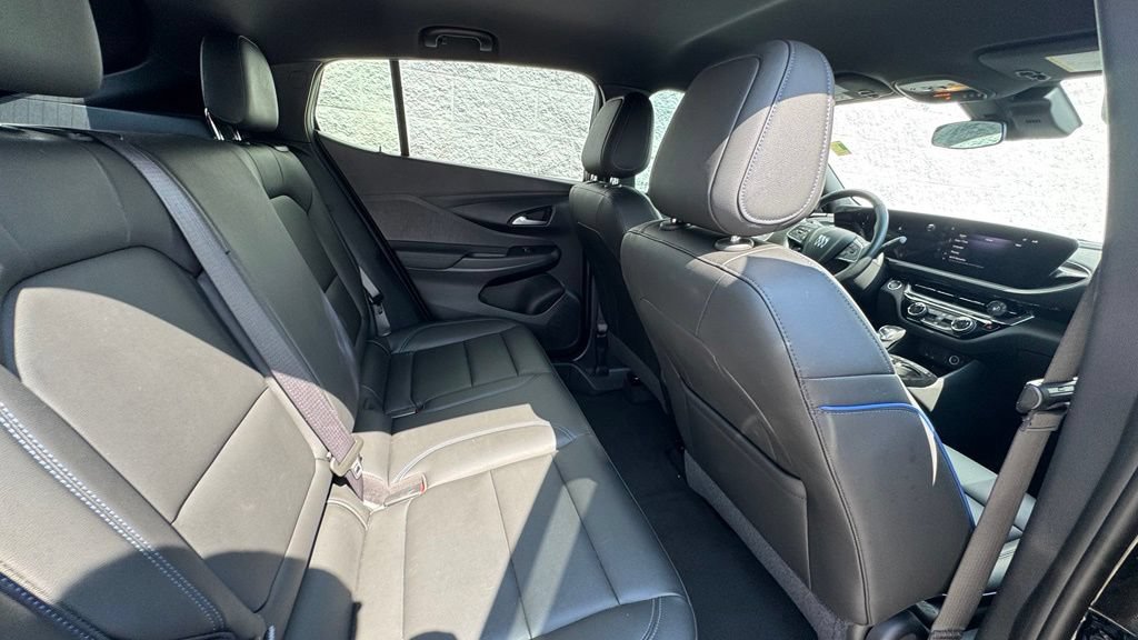 Used 2024 Buick Envista Sport Touring w/ Convenience I Package FWD image 10
