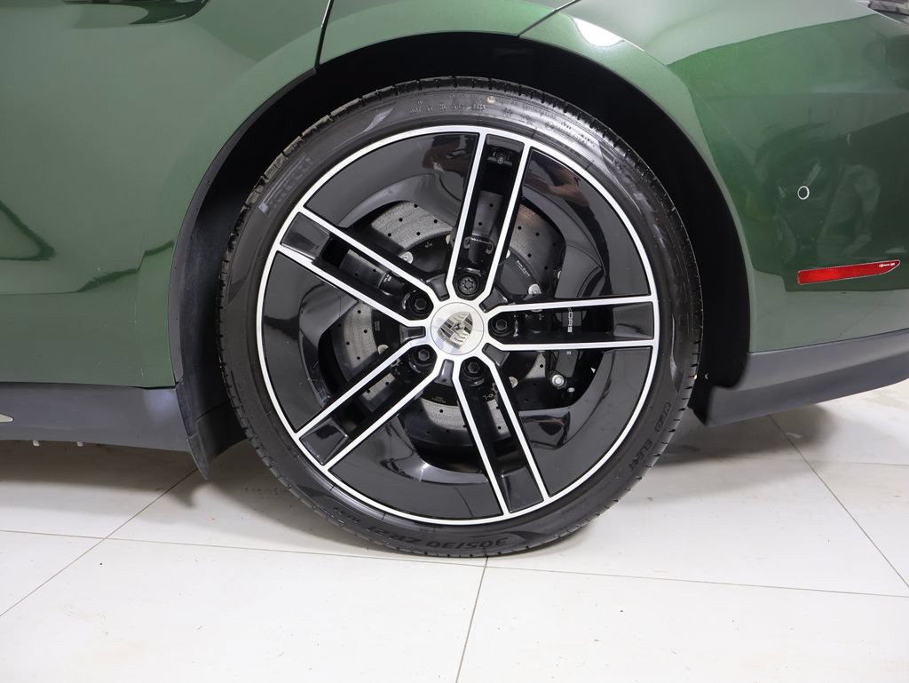 Certified 2025 Porsche Taycan Turbo AWD/4WD image 31