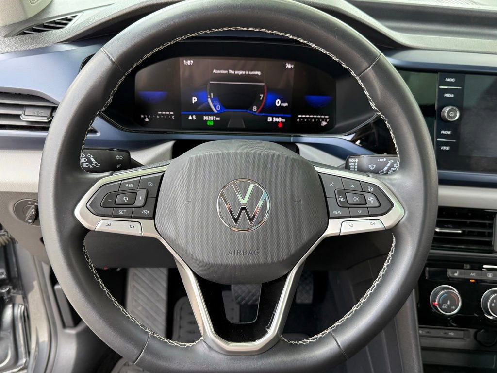 Used 2023 Volkswagen Taos SE w/ Panoramic Sunroof Package image 19