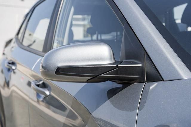 Used 2021 Hyundai Kona SE w/ Cargo Package image 14