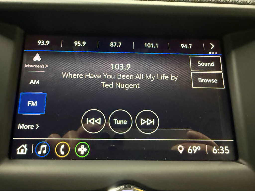 Used 2021 Chevrolet TrailBlazer LT FWD image 35