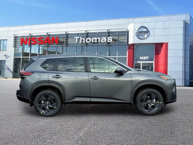 New 2026 Nissan Rogue SV AWD/4WD image 2