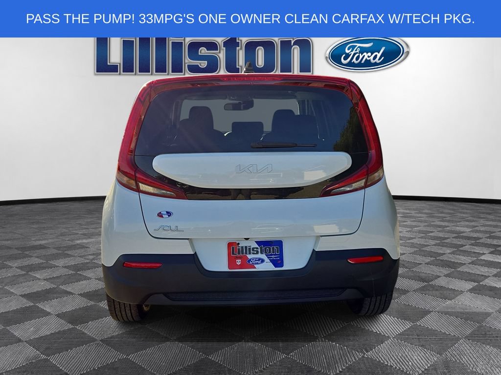 Used 2022 Kia Soul LX w/ Technology Package FWD image 5
