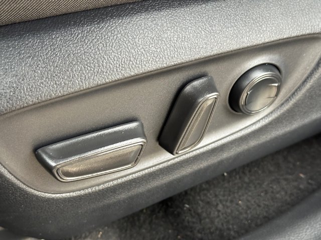Certified 2025 Toyota RAV4 XLE AWD/4WD image 23