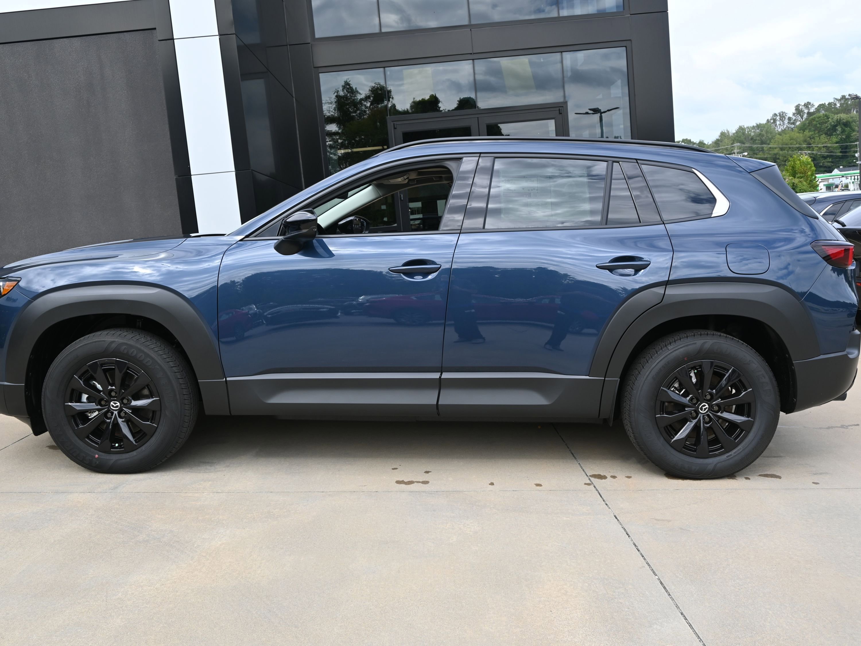 New 2026 MAZDA CX-50 AWD 2.5 Hybrid w/ Premium Pkg image 8