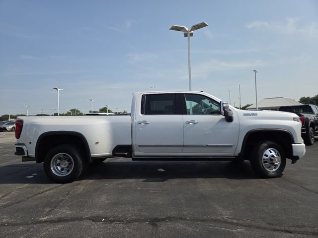 Used 2024 Chevrolet Silverado 3500 High Country w/ High Country Premium Package AWD/4WD image 20