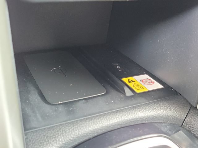 Used 2022 Toyota Corolla Cross LE w/ Moonroof Package FWD image 24