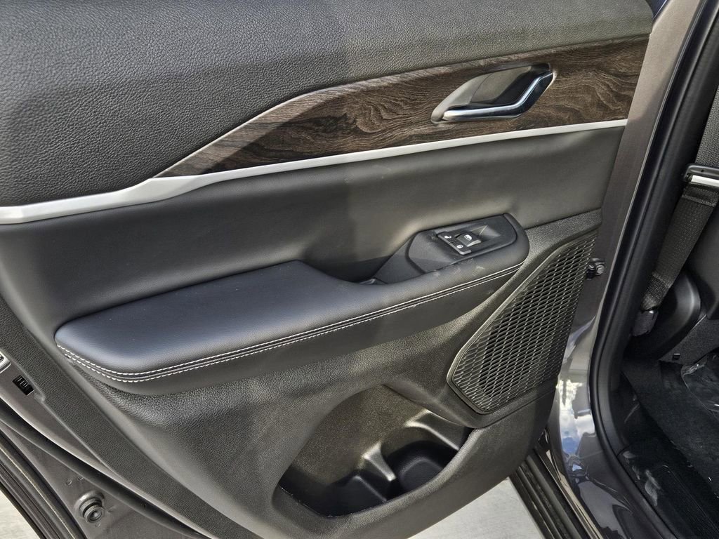 New 2025 Jeep Grand Cherokee Limited image 13