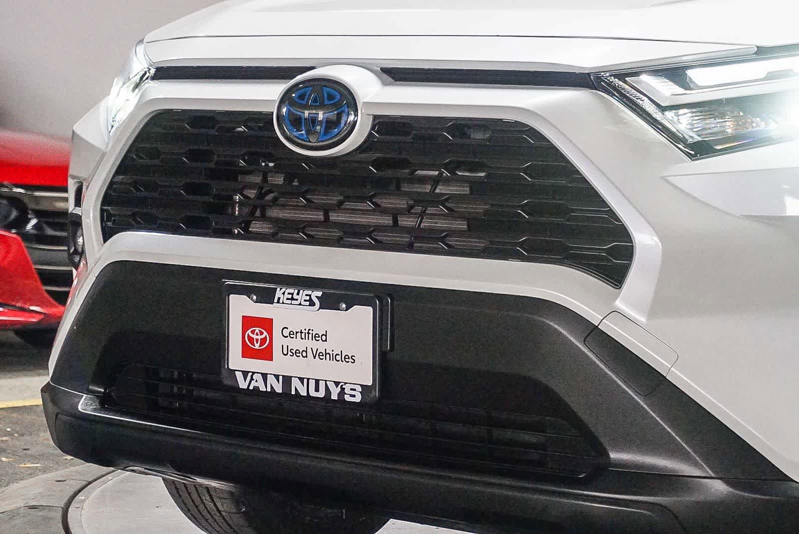 Certified 2024 Toyota RAV4 XLE Premium w/ Weather Package AWD/4WD image 9