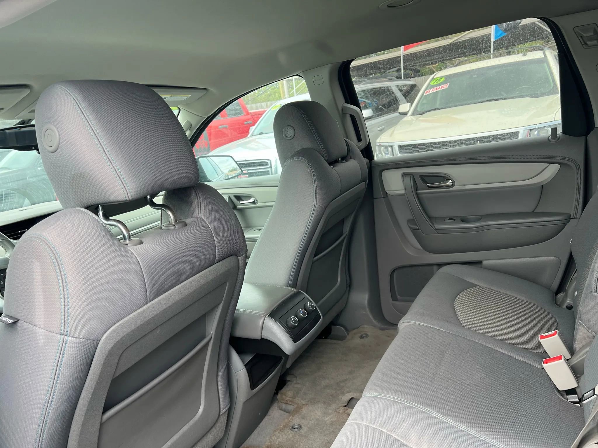 Used 2013 Chevrolet Traverse LT image 10
