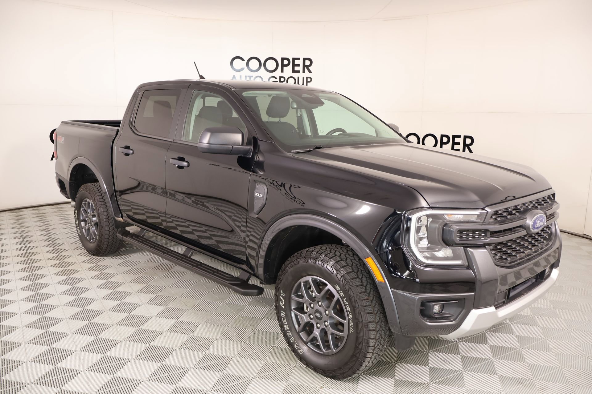 Used 2024 Ford Ranger XLT w/ FX4 Off-Road Package