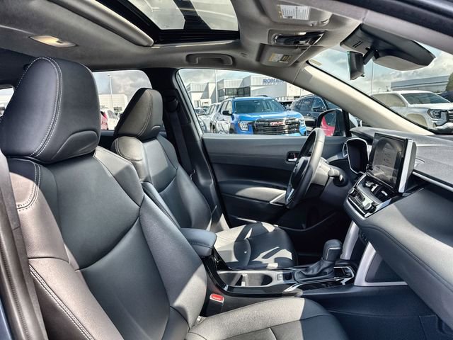 Used 2024 Toyota Corolla Cross XLE w/ Convenience Package FWD image 18