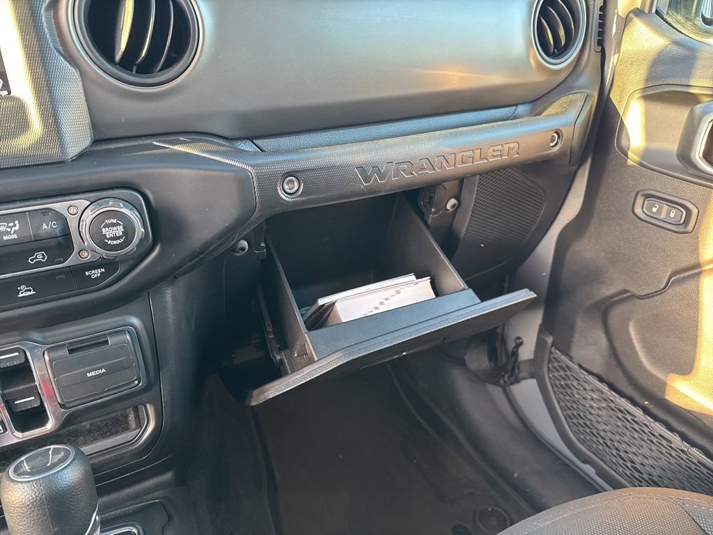 Used 2023 Jeep Wrangler Unlimited w/ Convenience Group image 27