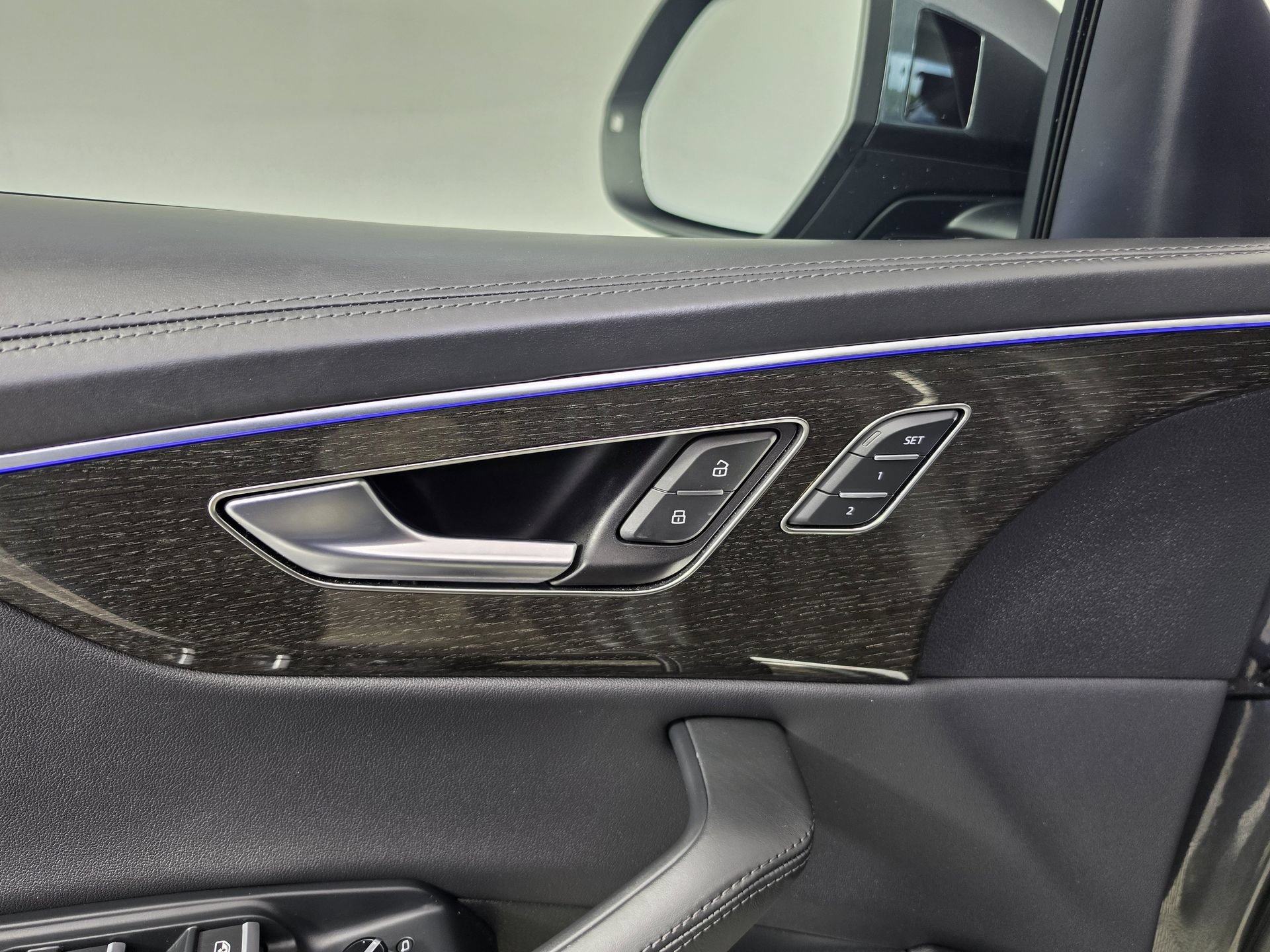 Certified 2023 Audi Q8 Prestige AWD/4WD image 7