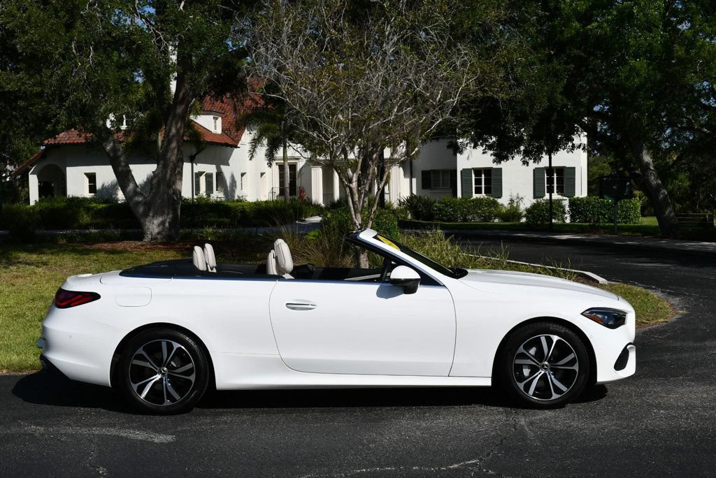 Used 2024 Mercedes-Benz CLE 300 4MATIC Cabriolet w/ Driver Assistance Package image 42