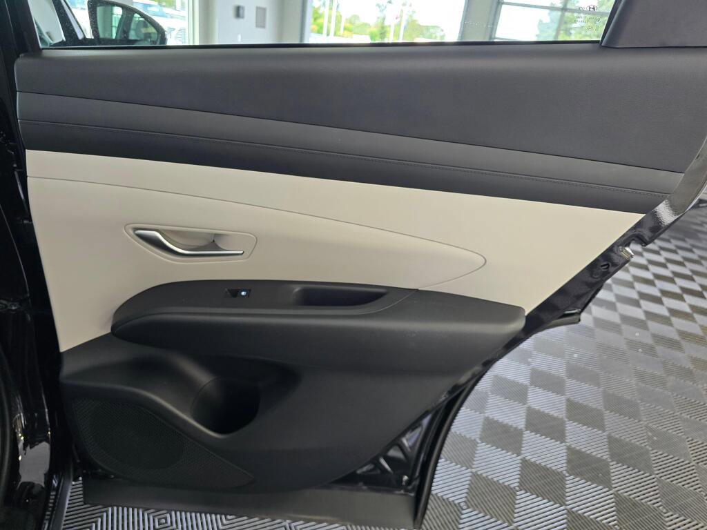 Used 2025 Hyundai Tucson SEL AWD/4WD image 40