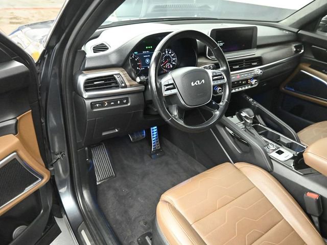 Used 2022 Kia Telluride SX w/ SX Prestige Package image 9