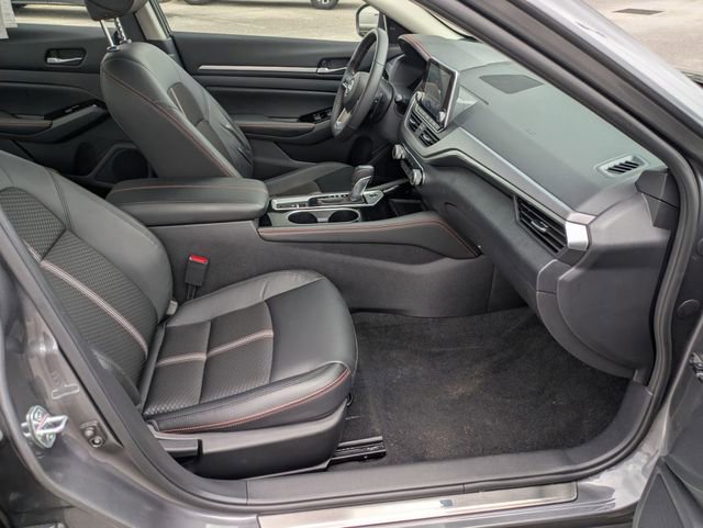 Used 2024 Nissan Altima 2.5 SR AWD/4WD image 26