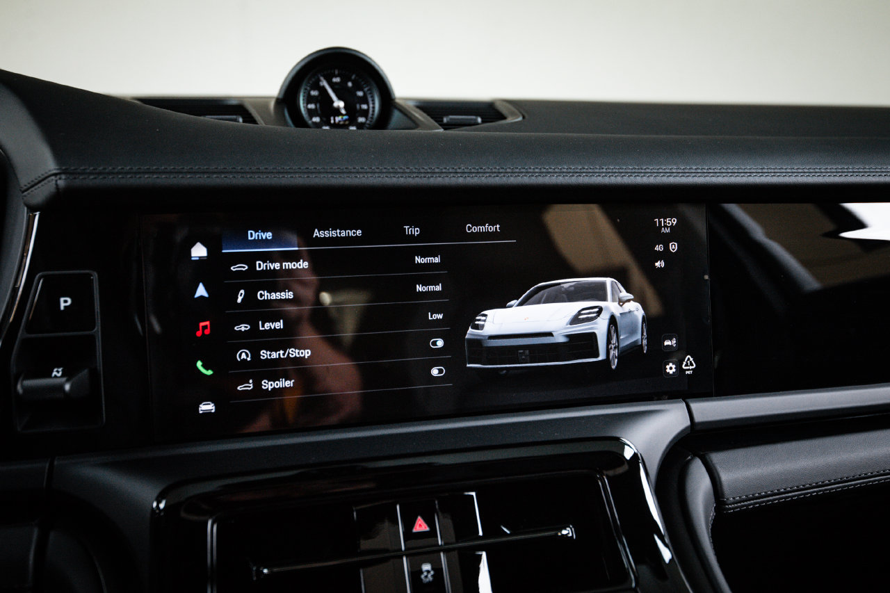 New 2026 Porsche Panamera 4 AWD/4WD image 17