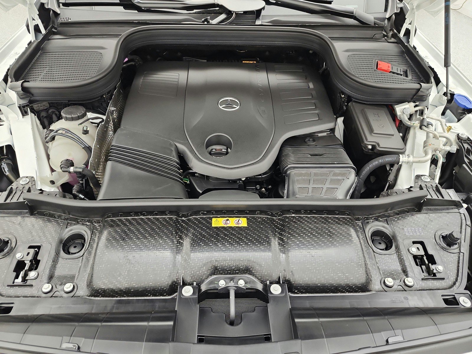 New 2027 Mercedes-Benz GLS 450 4MATIC image 12