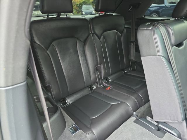 Used 2017 Audi Q7 3.0T Premium Plus w/ Premium Plus Package image 29