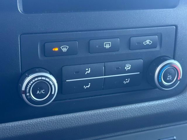 Used 2019 Nissan NV 3500 S image 28